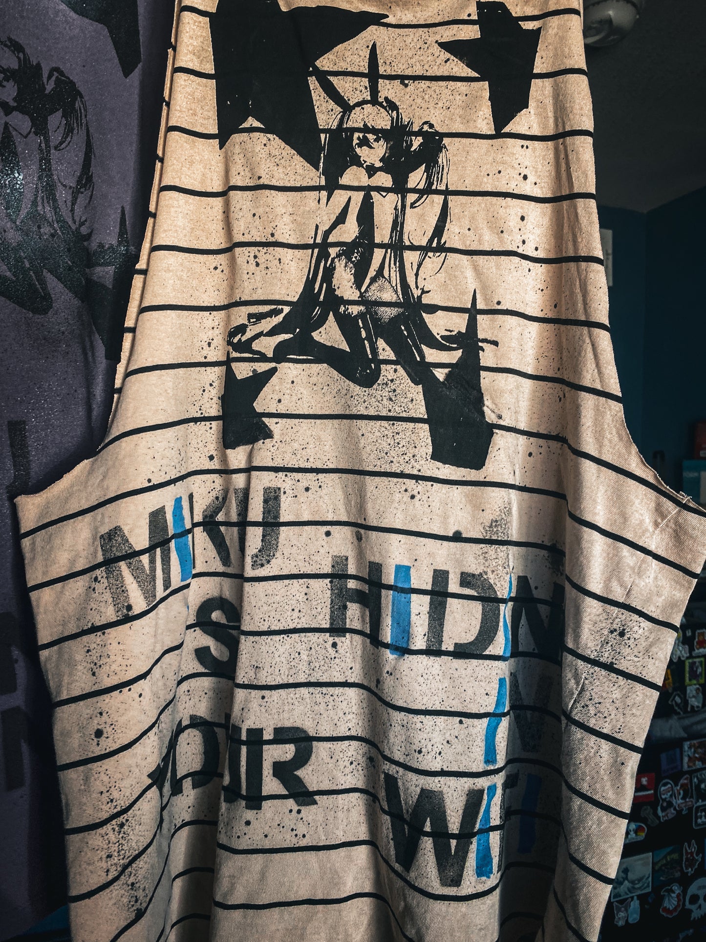 1-1 Star Miku Stripped Muscle Shirt(¬`‸´¬)