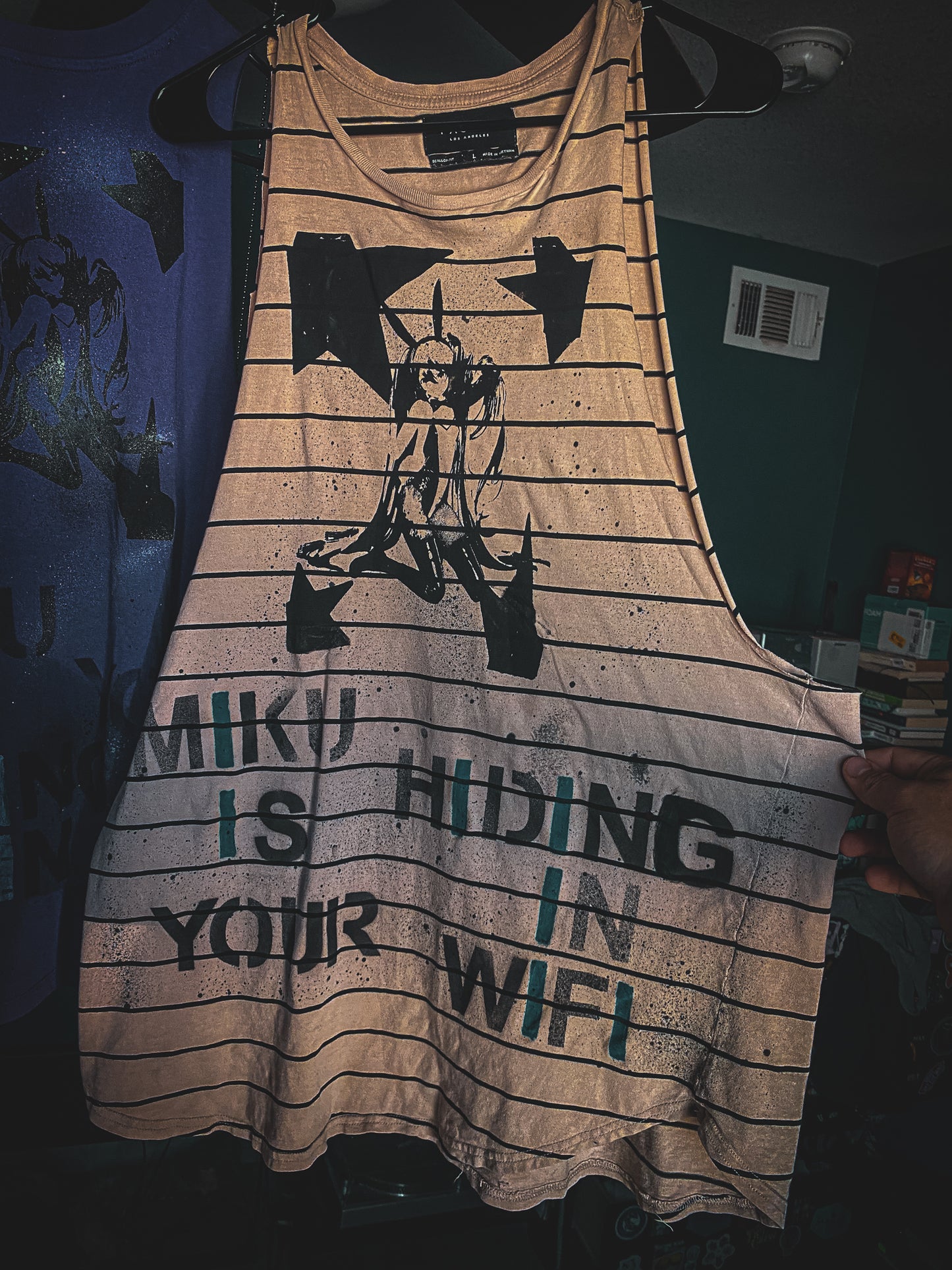 1-1  Star Miku Stripped Muscle Shirt(¬`‸´¬)