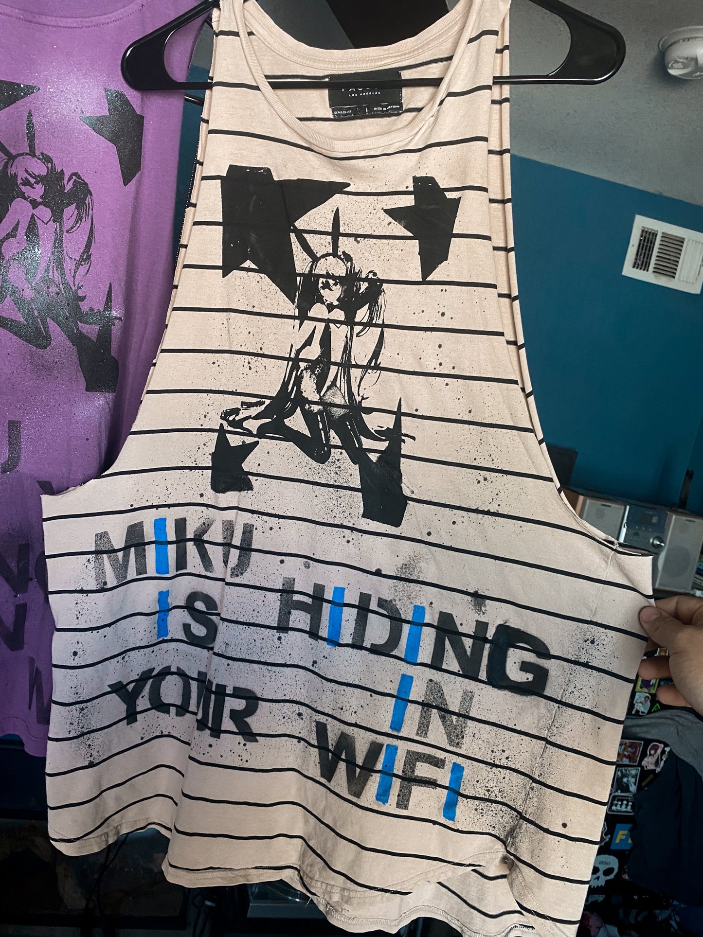 1-1  Star Miku Stripped Muscle Shirt(¬`‸´¬)