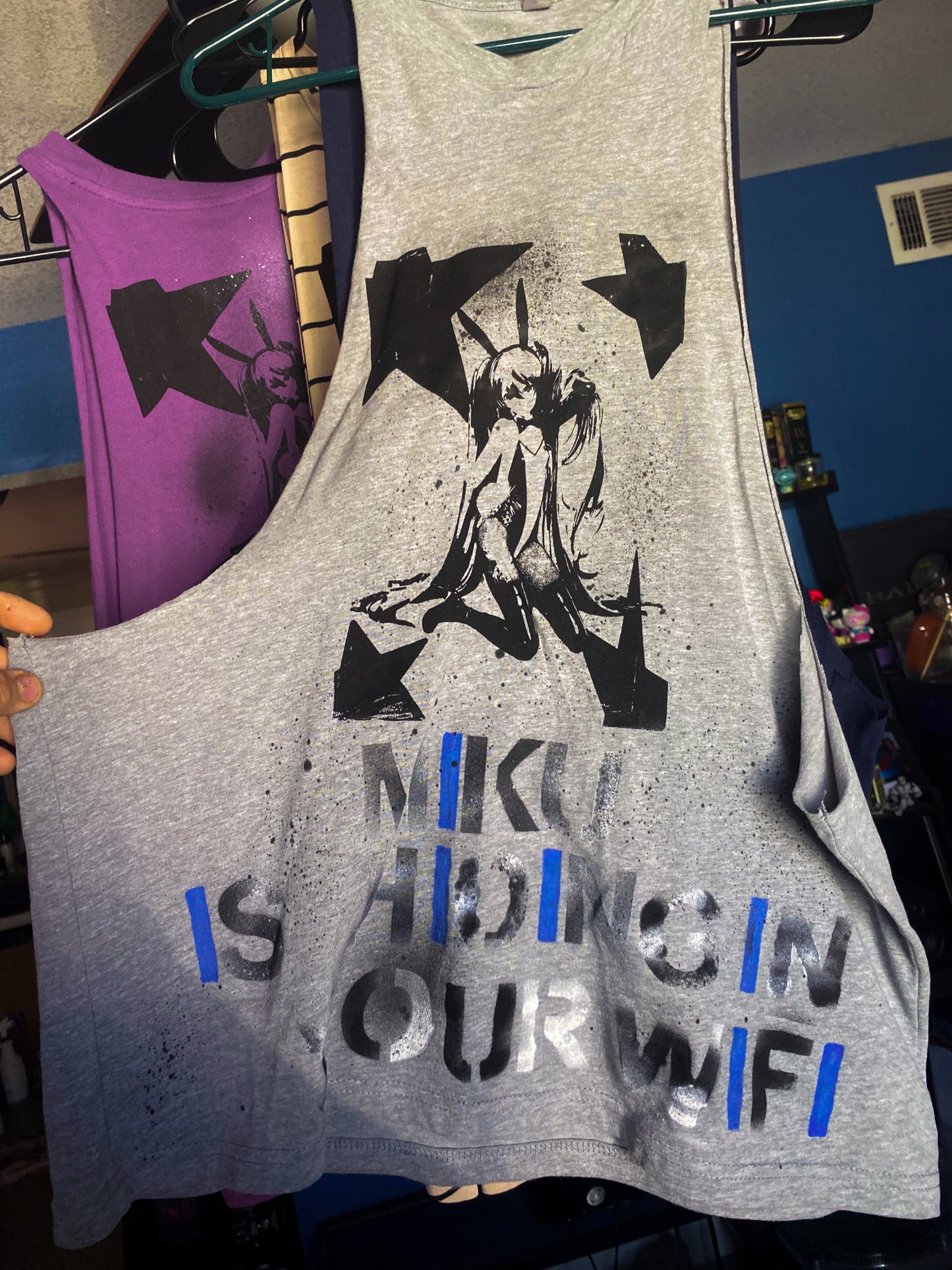 ‧₊˚🖇️✩ ₊˚🎧⊹♡ 1-1 Grey Star Miku Muscle Shirt ‧₊˚🖇️✩ ₊˚🎧⊹♡