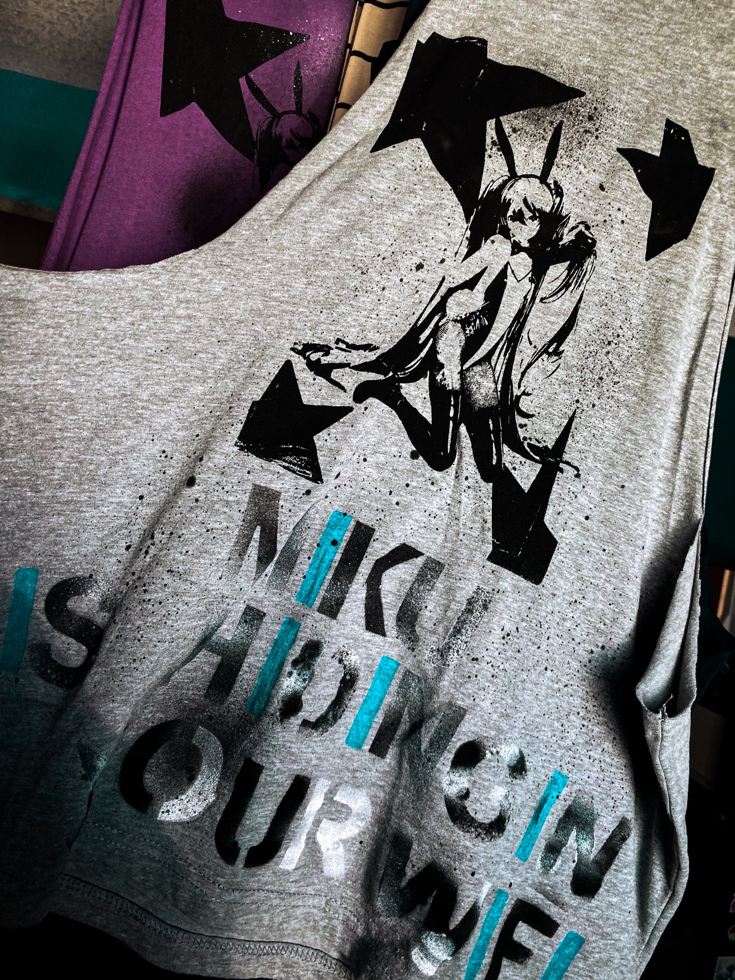 ‧₊˚🖇️✩ ₊˚🎧⊹♡ 1-1 Grey Star Miku Muscle Shirt ‧₊˚🖇️✩ ₊˚🎧⊹♡