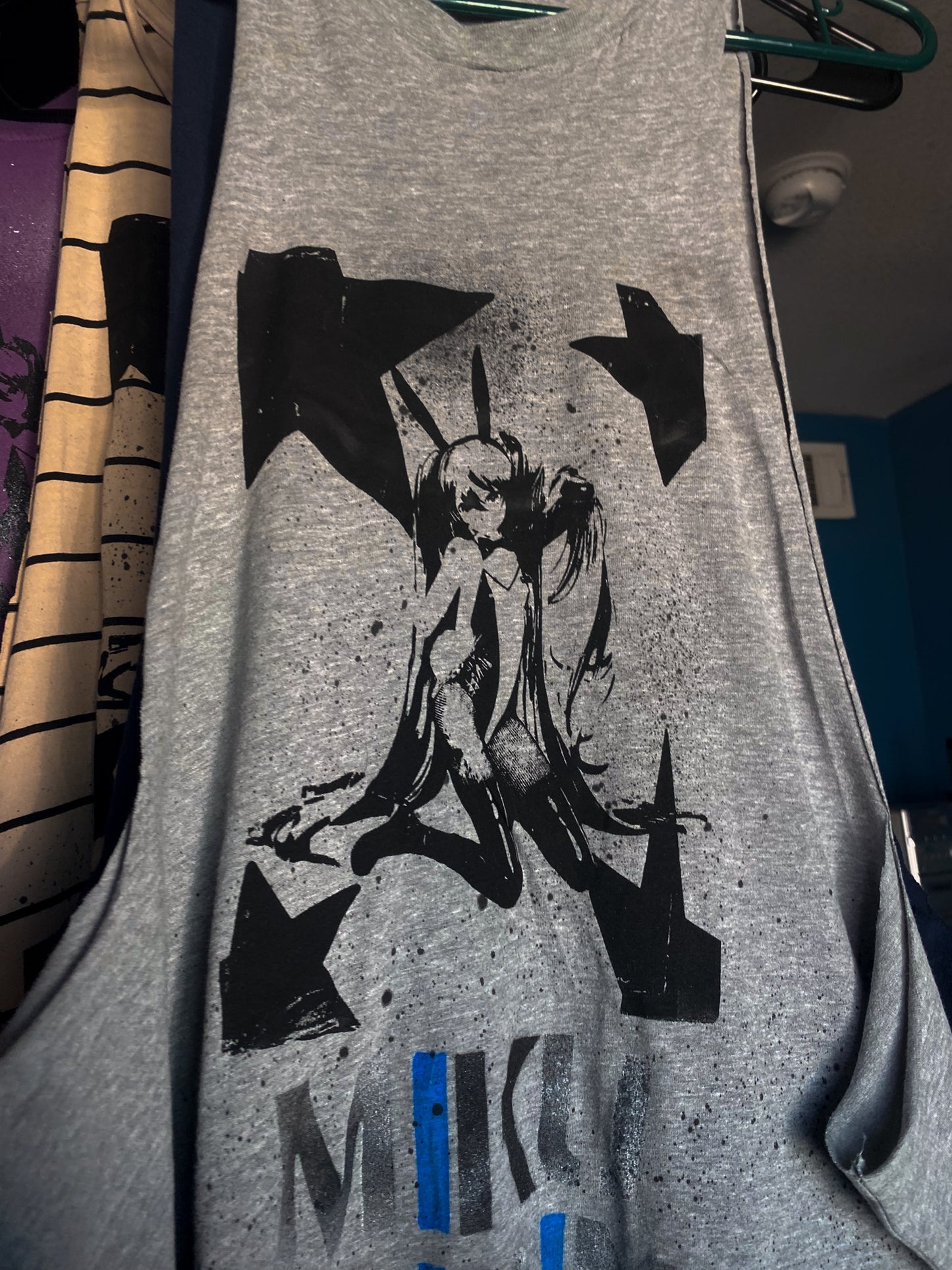 ‧₊˚🖇️✩ ₊˚🎧⊹♡ 1-1 Grey Star Miku Muscle Shirt ‧₊˚🖇️✩ ₊˚🎧⊹♡